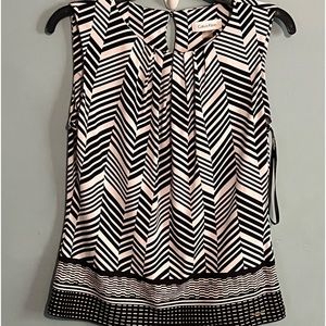 SELLING CALVIN KLEIN WOMEN BLOUSE SIZE SMALL COLOR BLACK & WHITE SLEEVELESS